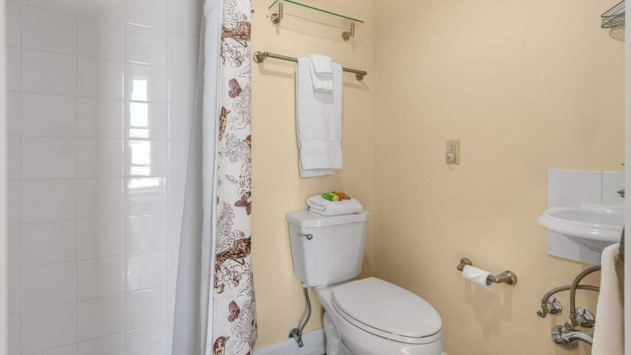 Hotel The Woodbridge House Kingsville Exterior foto